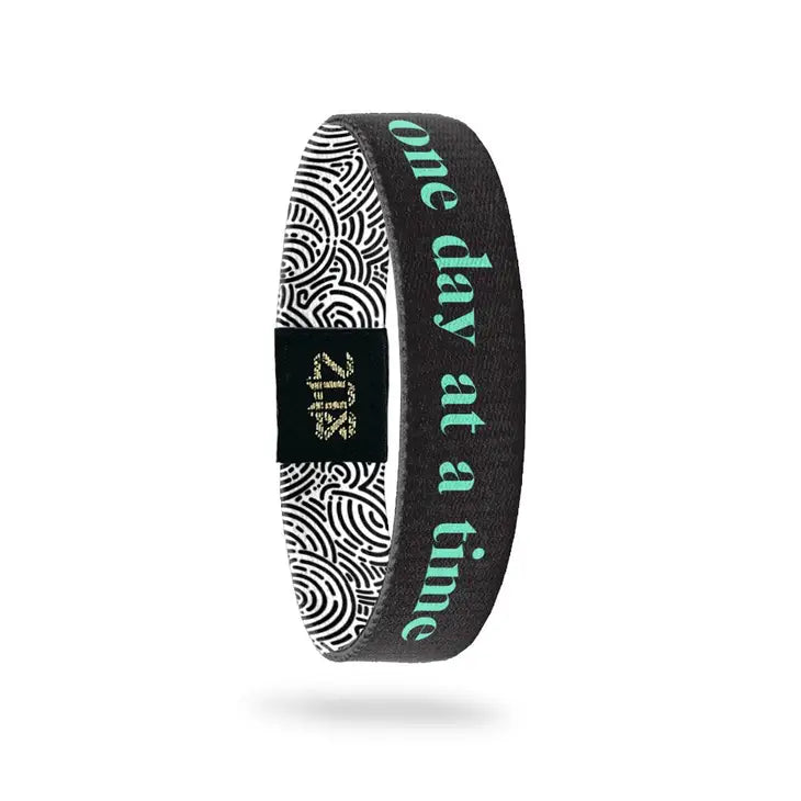 ZOX BRACELETS TOWN Sports LLC